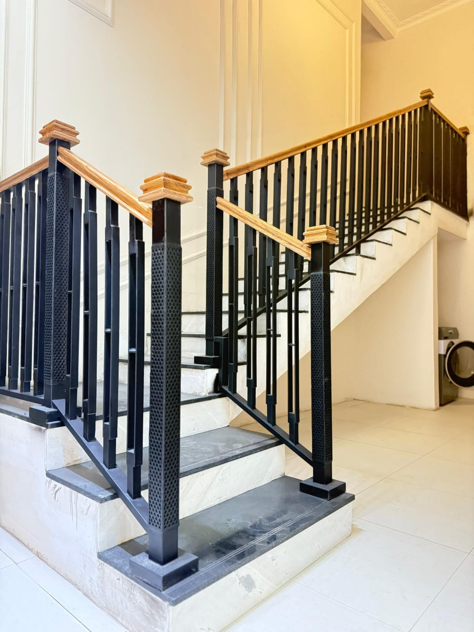 Grand Neoclassical Marble Staircases & Metalwork